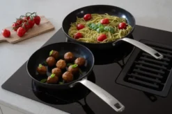 Combekk Element paistinpannu alumiini musta, Ø28 cm