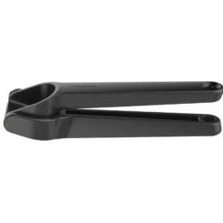 Functional Form -valkosipulipuristin 24 cm, Musta