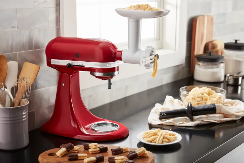 KitchenAid lihamylly ja keksipursotin yleiskoneeseen, White