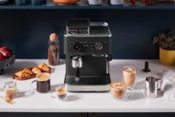 KitchenAid puoliautomaattinen espressokone jauhimella, Cast iron black