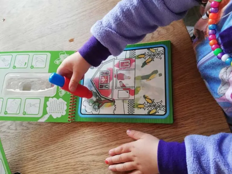 Melissa & Doug Water Wow Bondgård måla med vatten