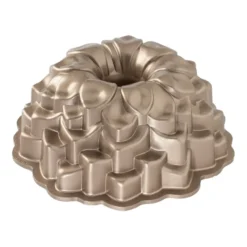 Nordic Ware Blossom bundt -leivontavuoka, 2,4 l