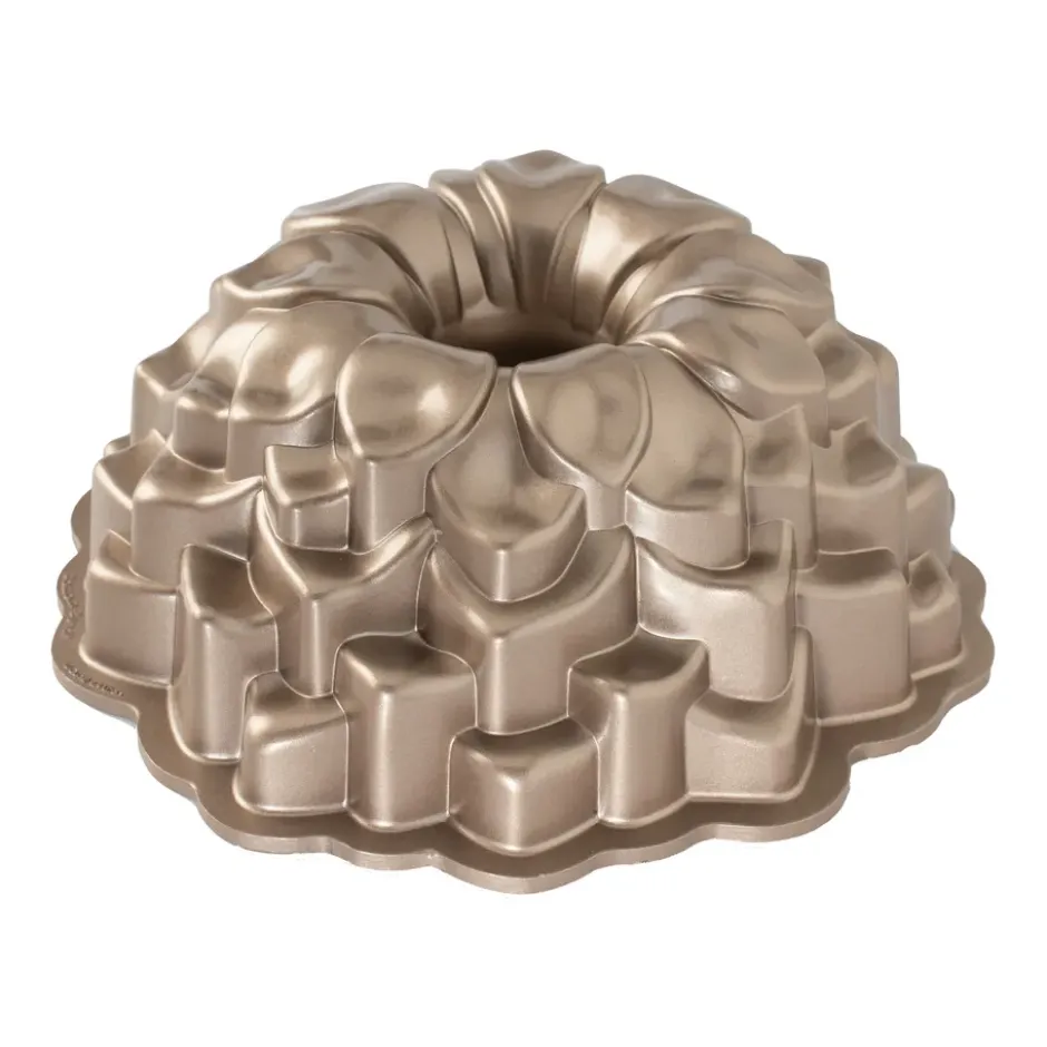 Nordic Ware Blossom bundt -leivontavuoka, 2,4 l