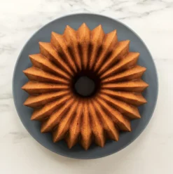 Nordic Ware Brilliance bundt -leivontavuoka, 2,4 l