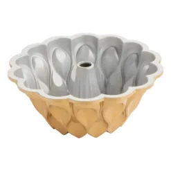 Nordic Ware Crown bundt -leivontavuoka, 2,4 l