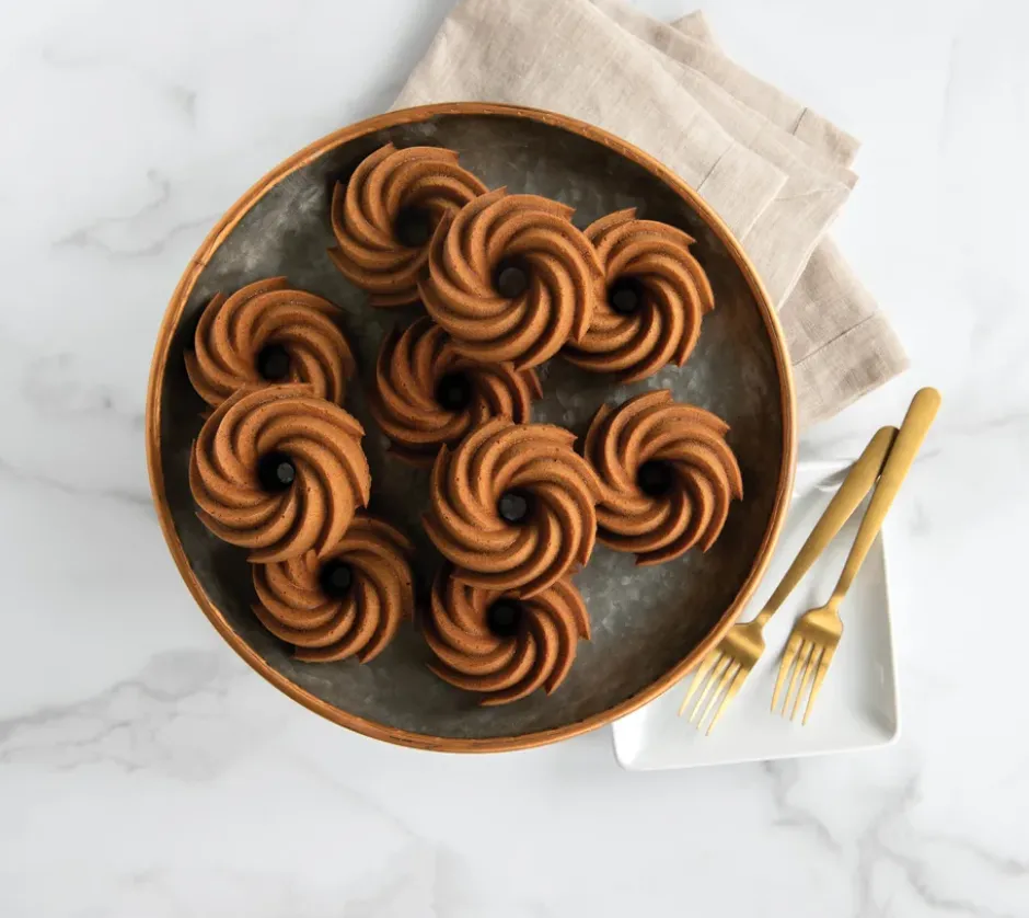 Nordic Ware Heritage bundtlette -leivontavuoka kulta, 0,9 l