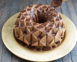 Nordic Ware Jubilee bundt -leivontavuoka, 2,4 l