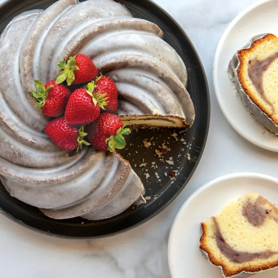 Nordic Ware Swirl bundt -leivontavuoka, 2,4 l