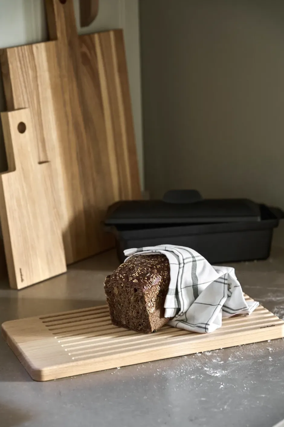 Nordwik leipävuoka kannella 34 cm, Valurauta