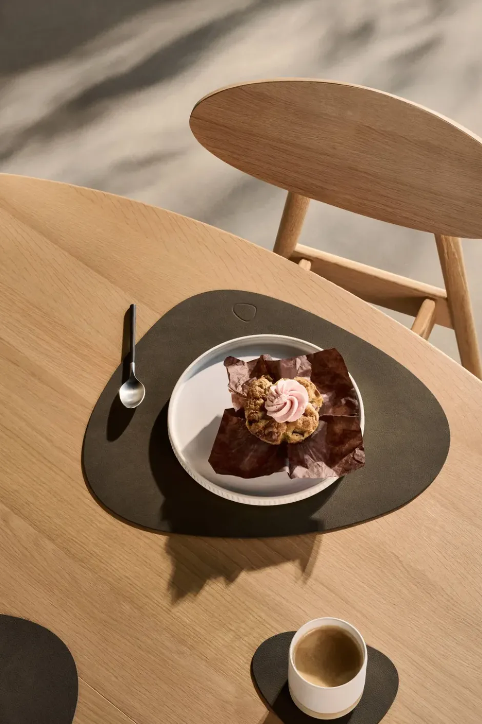 Nupo pöytätabletti curve M, Caviar