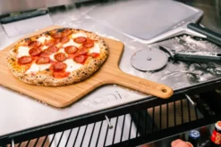 Ooni bambu pizzalapio/tarjoilualusta, 14"