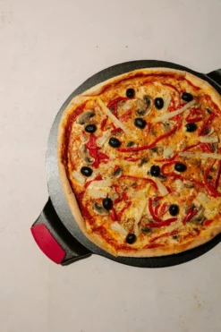 Pizzakivi silikonikahvalla, Ø38 cm