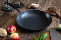 Satake kevytvalurautainen keraaminen paistinpannu, 30 cm