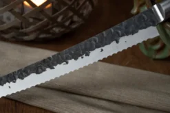 Satake Kuro -leipäveitsi, 25 cm