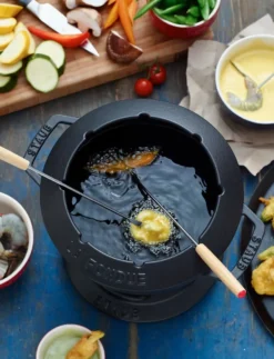 Staub fonduesetti, 1,65 l, musta