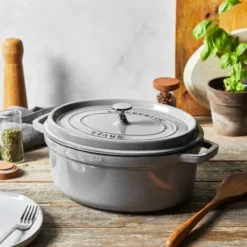 Staub La Cocotte ovaali pata valurauta 6,7 L, Grafiitinharmaa