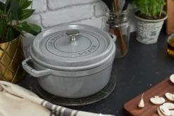 Staub La Cocotte pyöreä pata valurauta 2,2 L, Grafiitinharmaa