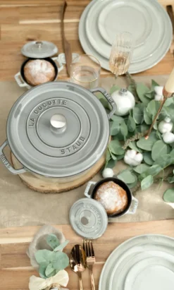 Staub pyöreä pata valurautaa, 5,2 l, harmaa