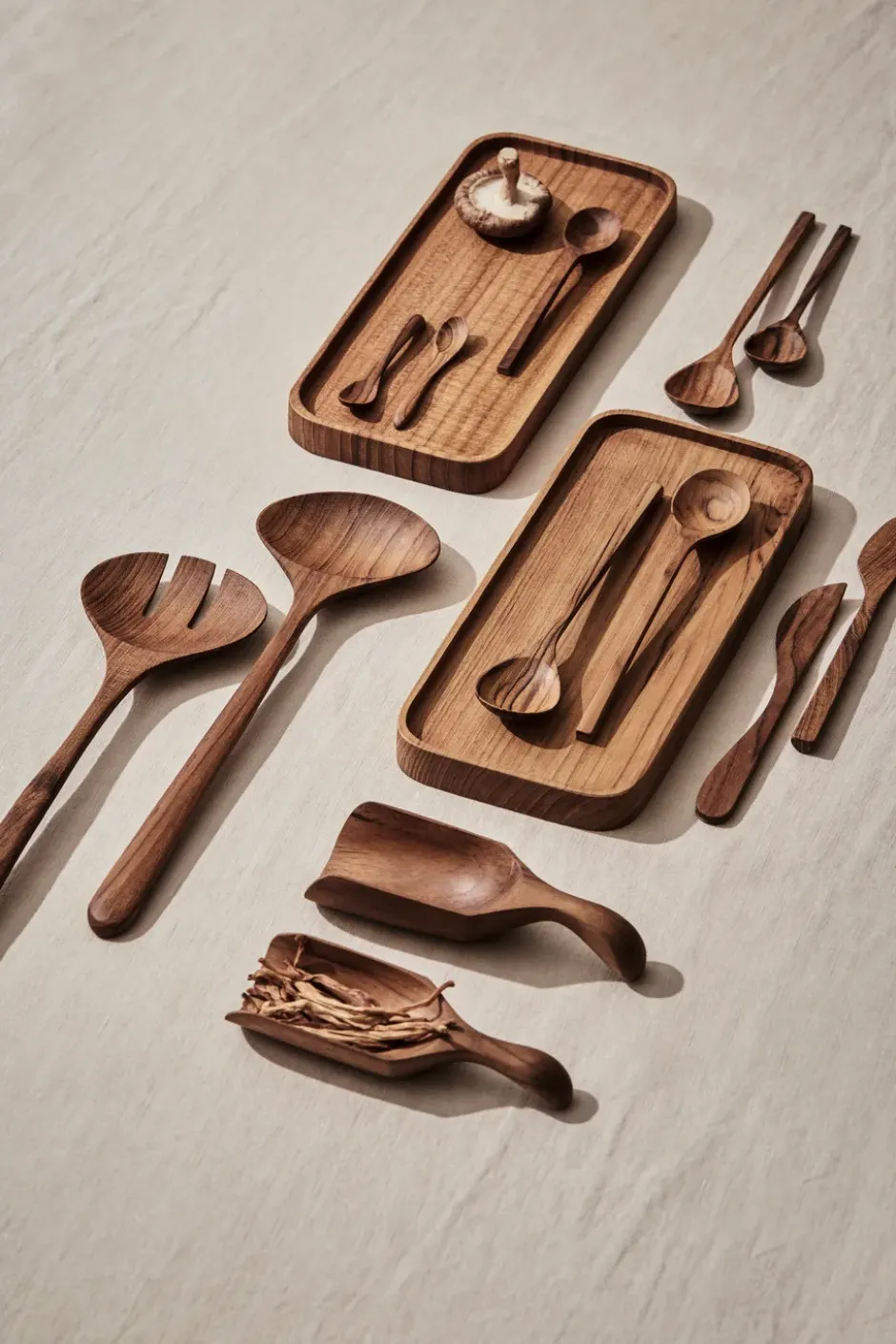 Teak kauha, Ruskea