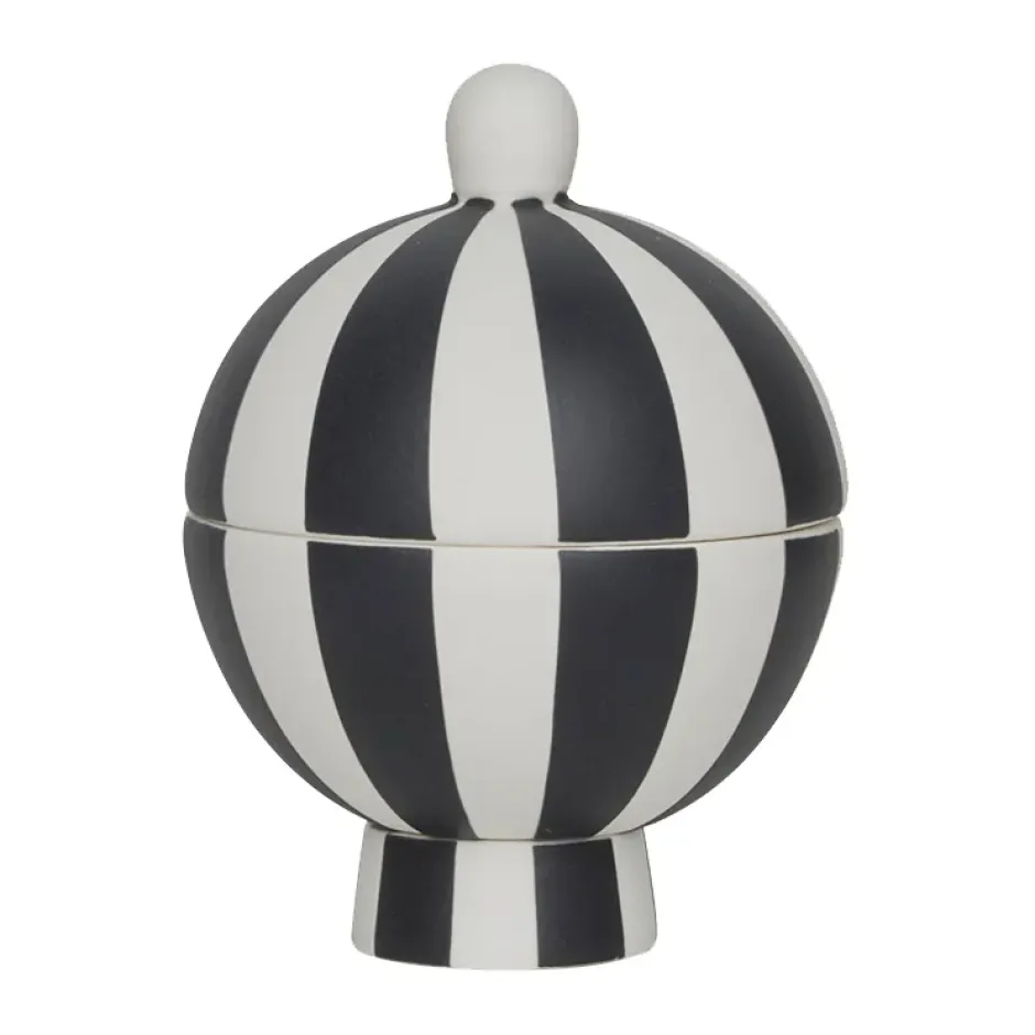 Toppu Bonbonniere, Black-white
